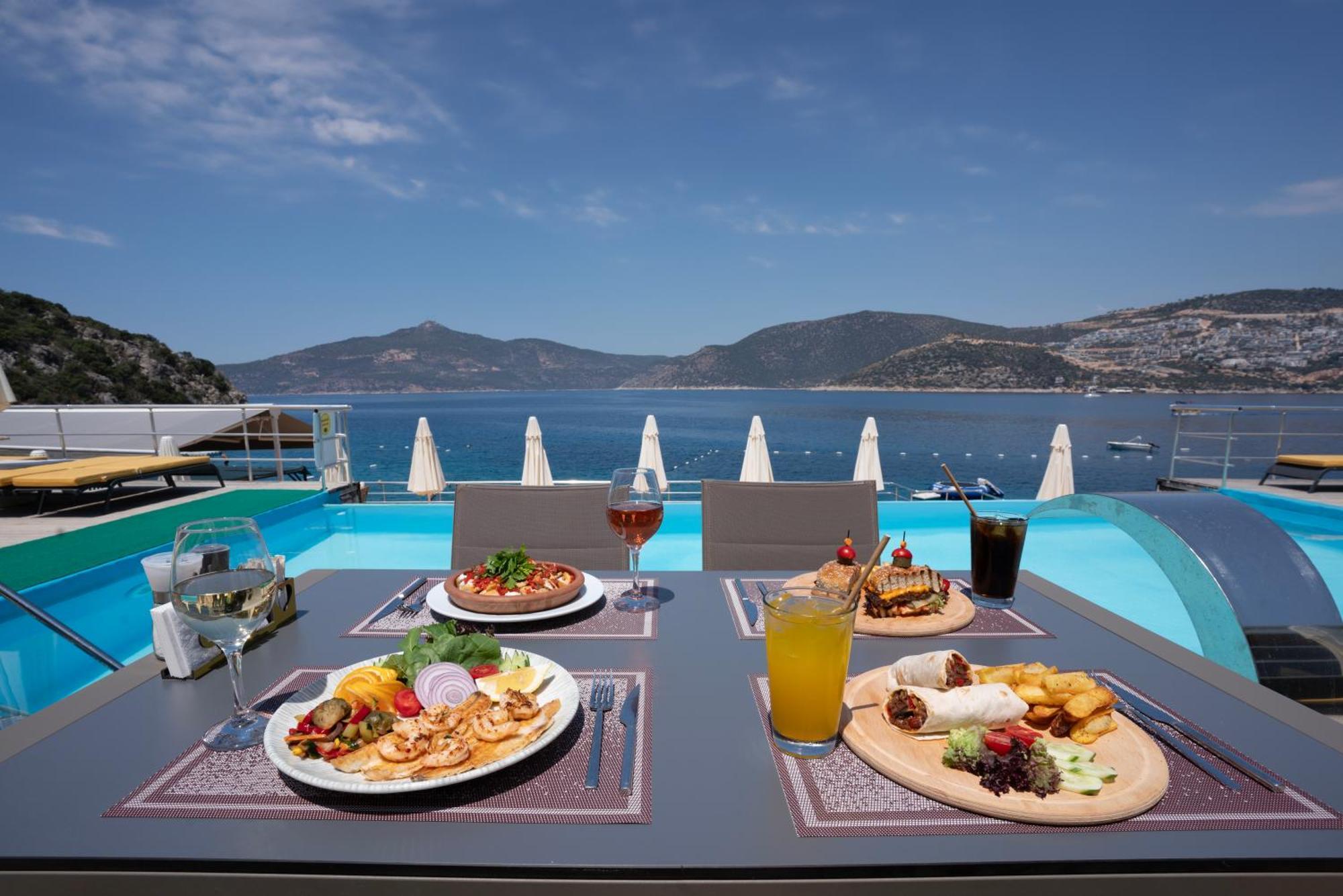 Greenbeach Hotel Kalkan Esterno foto